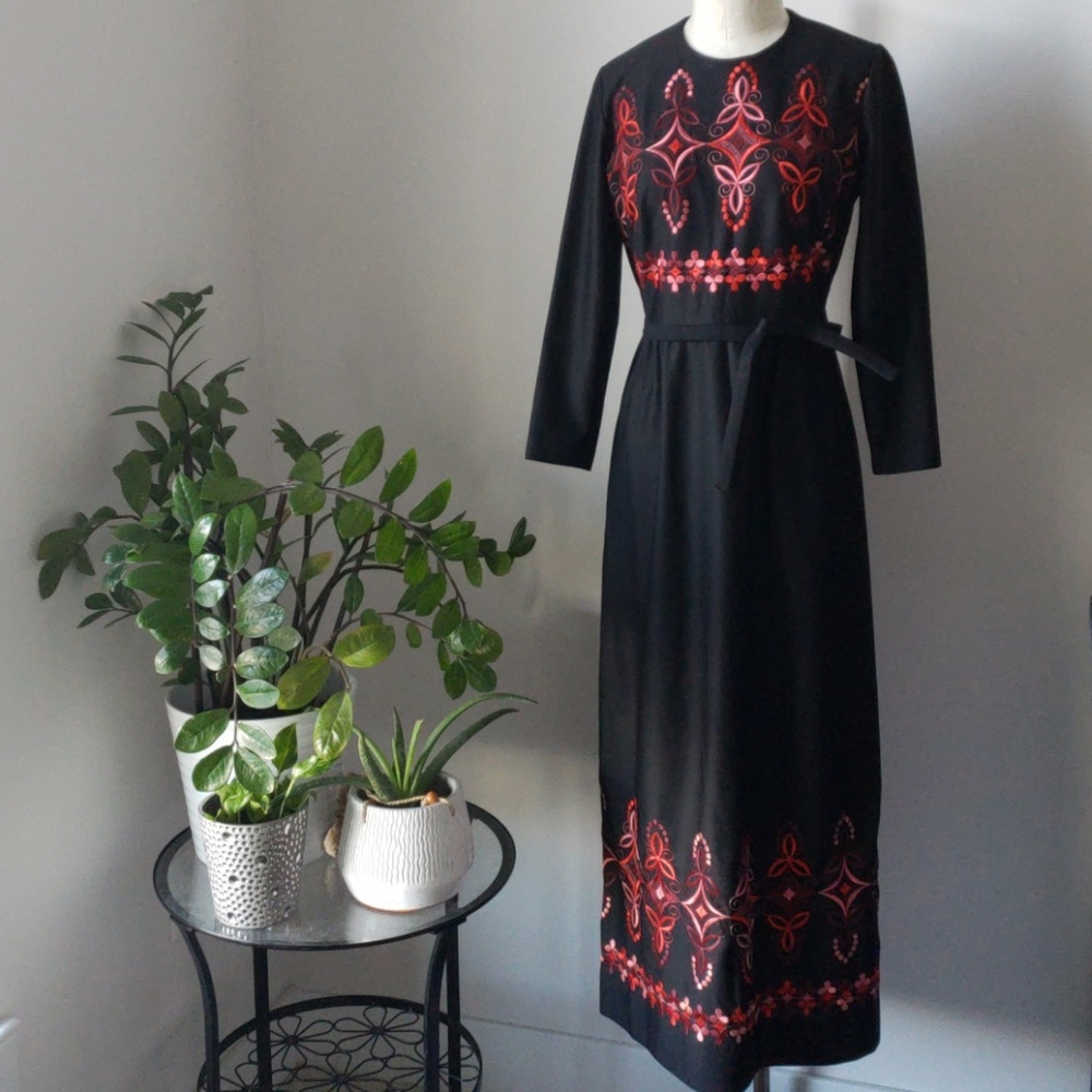 1960s/70s Embroidered  Festival Berkshire Dress